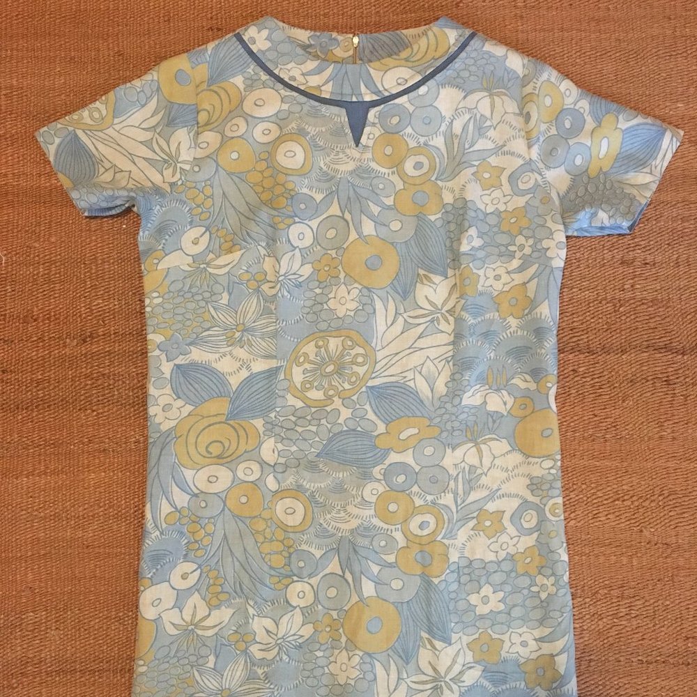 Vintage 1960s Shift Dress